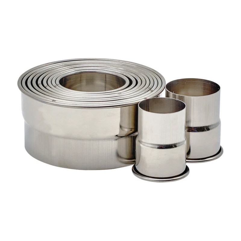 Winco CST-22 Stainless Steel Round Cookie Cutter Set